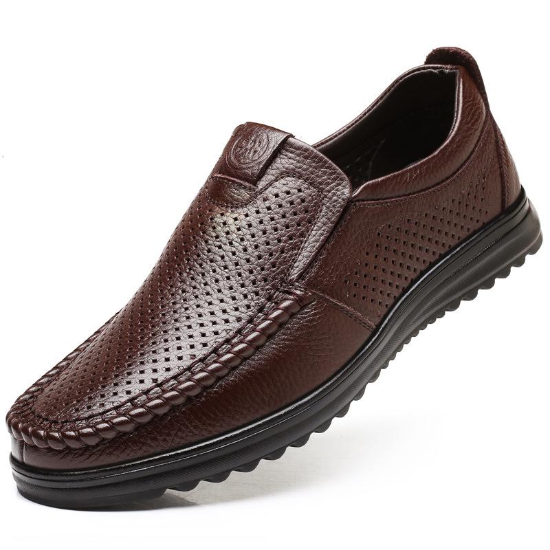 

2025 весна и осень новые мужские повседневные кожаные туфли мужские мягкие кожаные с мягкой подошвой кожаные чехлы для ног туфли для пап среднего возраста сандалии 8826 46