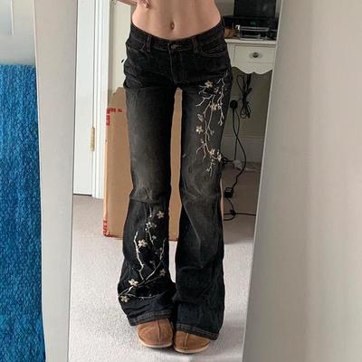 Jeans a zampa rétro da donna per la High Street con ricami di piante e vita bassa
