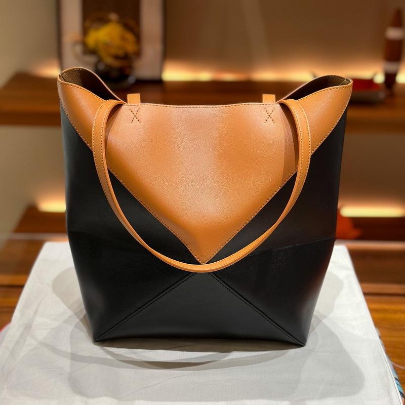 2026 New Genuine Leather Women's Bag Deformation Geometric Splicing Folding Tote Single Shoulder Diagonal Cross Trendy Manufacturer