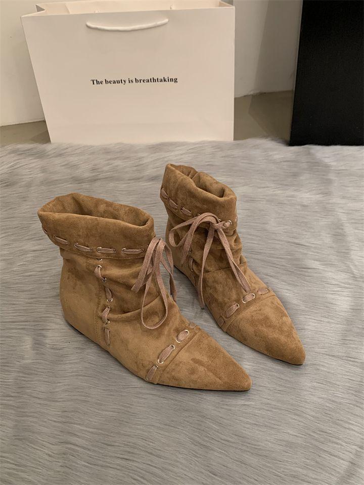 Skládané špičaté krátké boty dámské ploché dno pásky 2025 léto a podzim nové retro niche Maillard westernové kovbojské boty