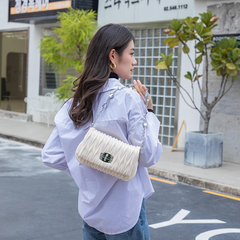 Korean Version of High End Pleated Cloud Bag Light Luxury New Rhinestone Chain Underarm Bag One Shoulder Crossbody Handbag for Women