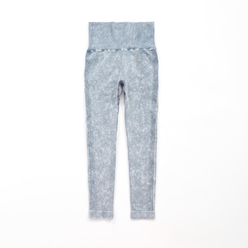 

Бесшовный набор для йоги: Топ с длинным рукавом, выстиранный в воде, и брюки с эффектом пуш-ап из искусственного денима Medium