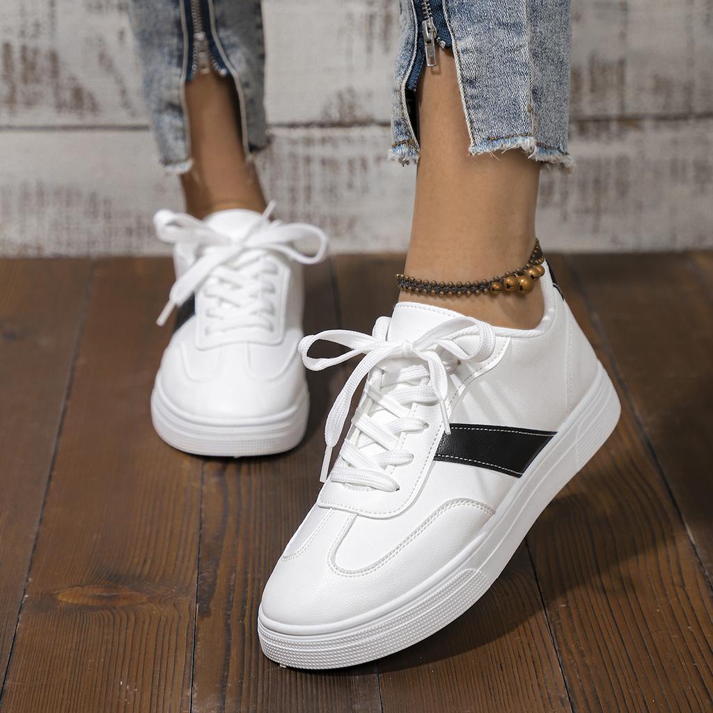 Fashion Spring Thick Soled Round Toe Classic Floral Retro Sponge Shoes, Fashionable and Versatile Height Increasing Casual Shoes