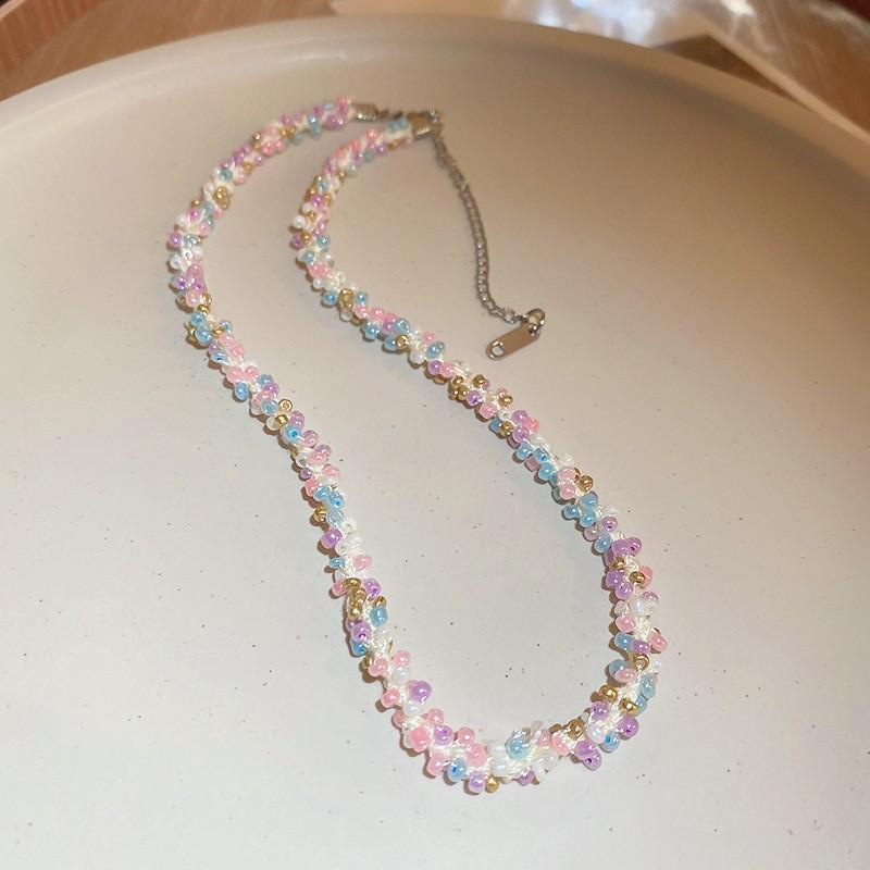 Dopamine Pearl Necklace: Retro Court Style Versatile Clavicle Chain for Women