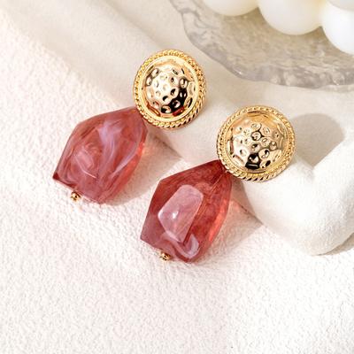 Temperament Alloy with Irregular Shape Stud Earrings, Light Luxury with Round Earrings.
