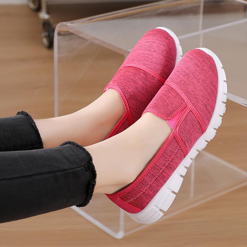 Scarpe casual nuove scarpe in tessuto quattro stagioni scarpe traspiranti ultraleggere taglie grandi scarpe comode scarpe per la madre