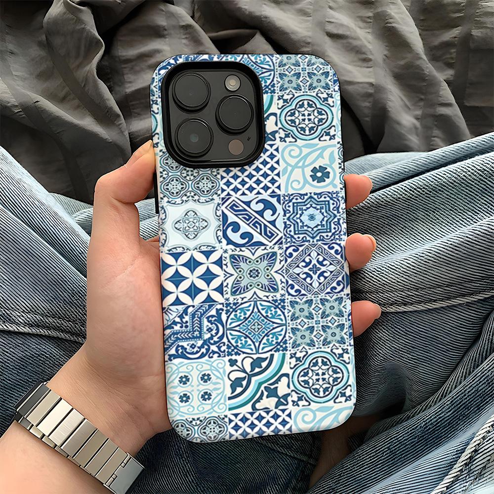 Retro Totem Checkerboard 2-in-1 Mobile Phone Case iPhone16 Matte Magnetic Film Case Apple 17 Mobile Phone Case