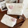 Trousse de maquillage brodée cœur rayé pour femme, sac à cosmétiques portable, fermeture éclair, organisateur de voyage pour maquillage, pochette de rangement pour articles de toilette femme