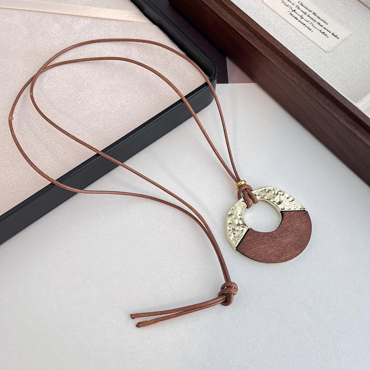 Минималистичный Холодный Ветер Сращивание Полупакет Кольцо Подвеска Черная Веревка Длинное Ожерелье Женские Нишевые Высококачественные Аксессуары Цепочка для Свитера