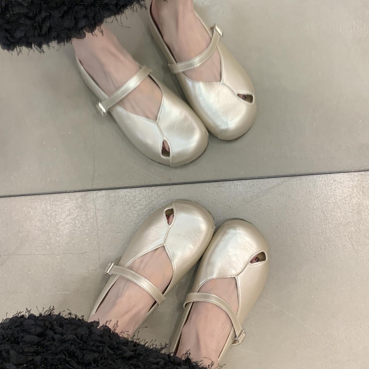 

Thick-soled bag head cool slippers women s outer wear summer 2025 new with skirt super fire one pedal half tray silver single shoes 40 золотой