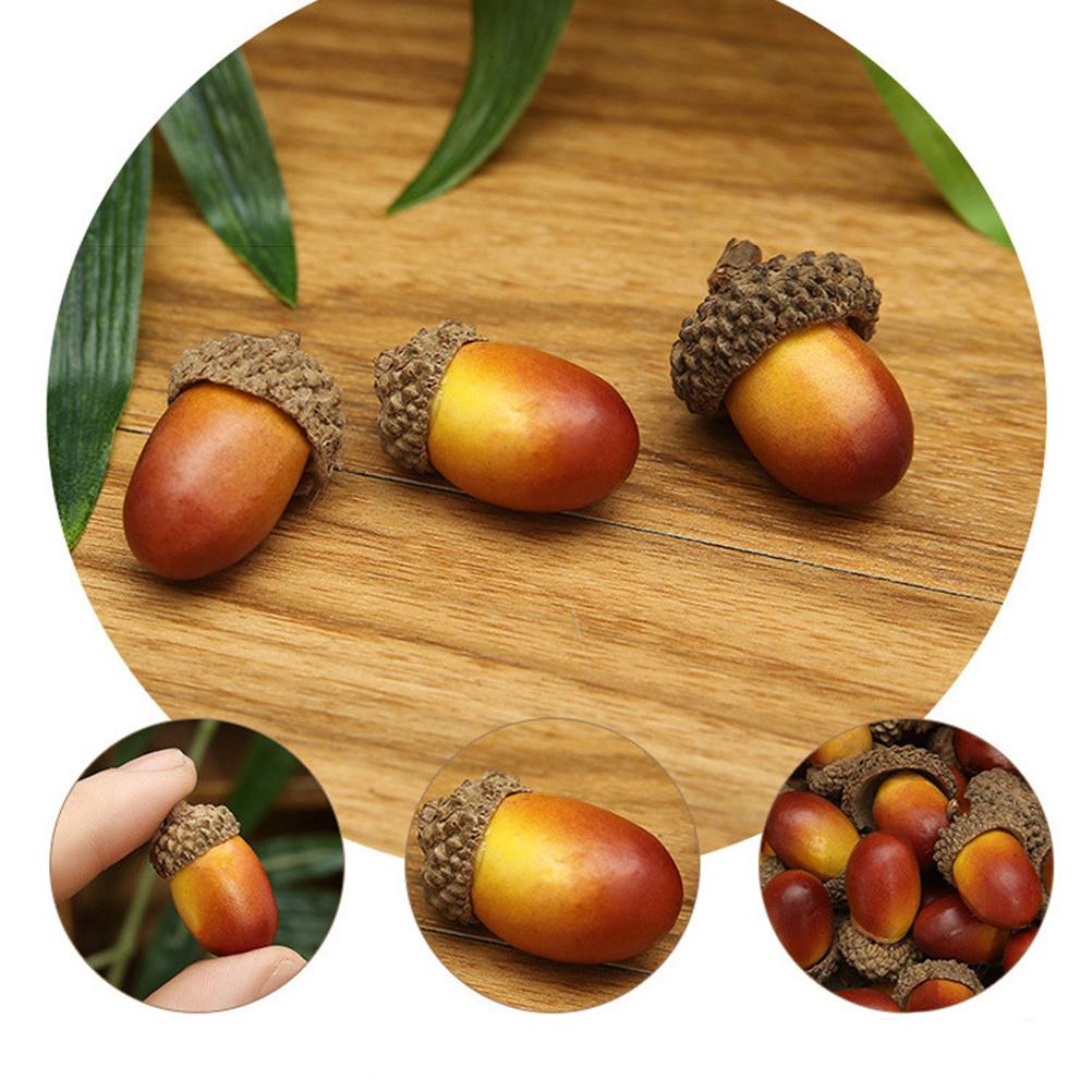 100Pcs Artificial Vivid Realistic Acorns Small Set Decorative Nuts for Christmas Table Display Party Wedding Home Garden