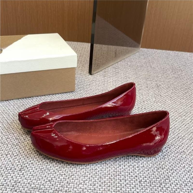 

Туфли с раздельным носком для женщин, летний новый стиль, закрытый носок, мелкий вырез, слипоны, мягкая подошва, нескользящие балетки 40 красный