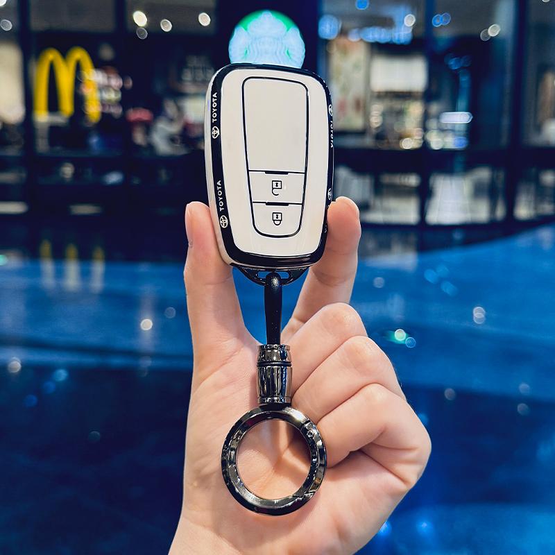 Fashion TPU Car Remote Key Case Cover Shell Fob For Toyota Corolla Prius Camry CHR C-HR RAV4 Altis Land Cruiser Prado Keychain