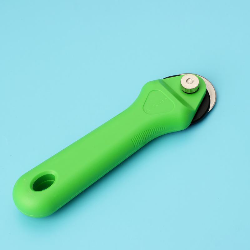 Versatile, Patchwork Wheel Knife 45mm Leather Cutting Knife, Manual Rotary Cloth Cutting Wheel Knife Plastic Handle Hob