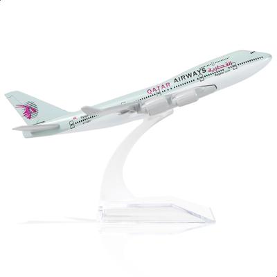 QIYUMOKE 1/400 Qatar 747 Boeing 747 Diecast Metal Airplane Model with Stand (15cm Length) Boeing Model Airplane Gift for Aviation Enthusiasts Desktop
