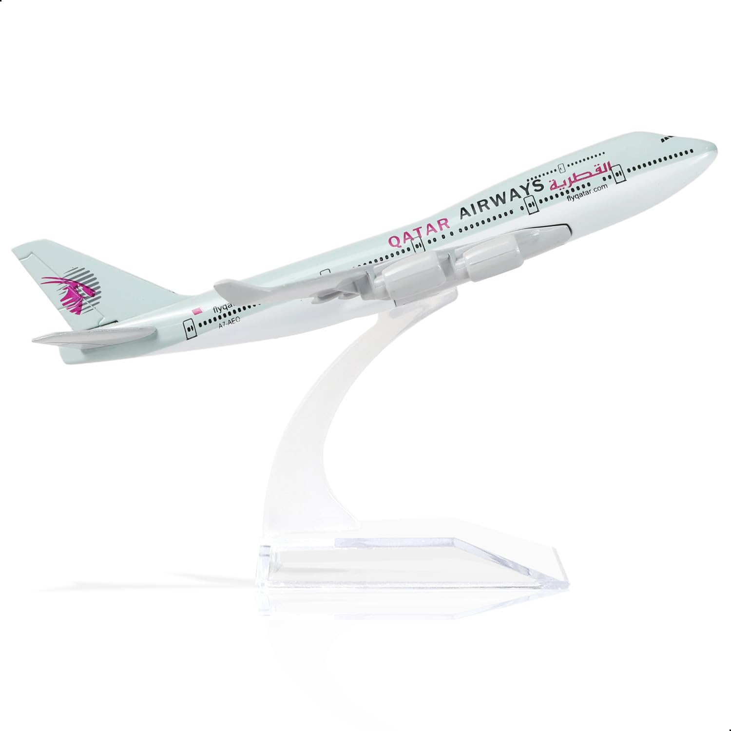 QIYUMOKE 1/400 Qatar 747 Boeing 747 Diecast Metal Airplane Model with Stand (15cm Length) Boeing Model Airplane Gift for Aviation Enthusiasts Desktop