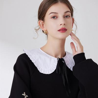 Chic Petal White Bomull Avtagbar Krage