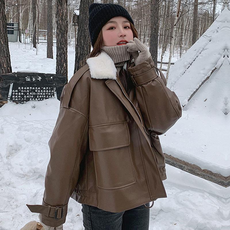 

Маленькая кожаная куртка женская короткая зимняя новая бархатная утолщенная кожаная куртка одежда для мотоциклистов трендовая кофейная 2XL suggestion [135-77.5 kg] кофейный