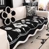 Copridivano invernale in ciniglia Cuscino per divano di forma irregolare Universale per quattro stagioni Tappetino antiscivolo per divano Copridivano con bordo in peluche jacquard