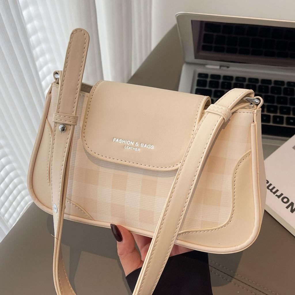 French niche plaid bag women's 2025 new trendy and versatile foreign style messenger bag fashion temperament shoulder armpit bag