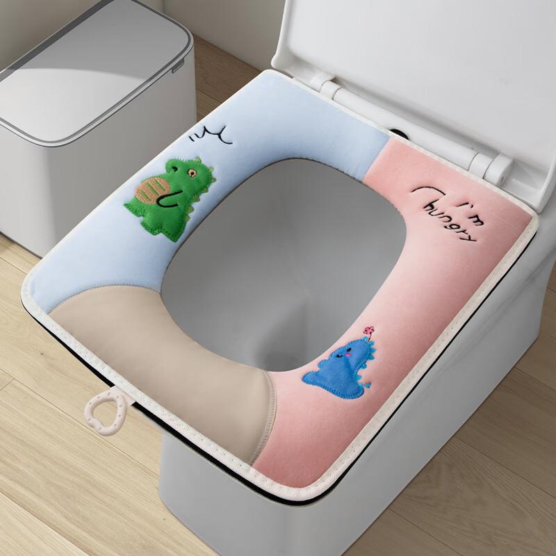 

Plush Square Toilet Seat Cushion