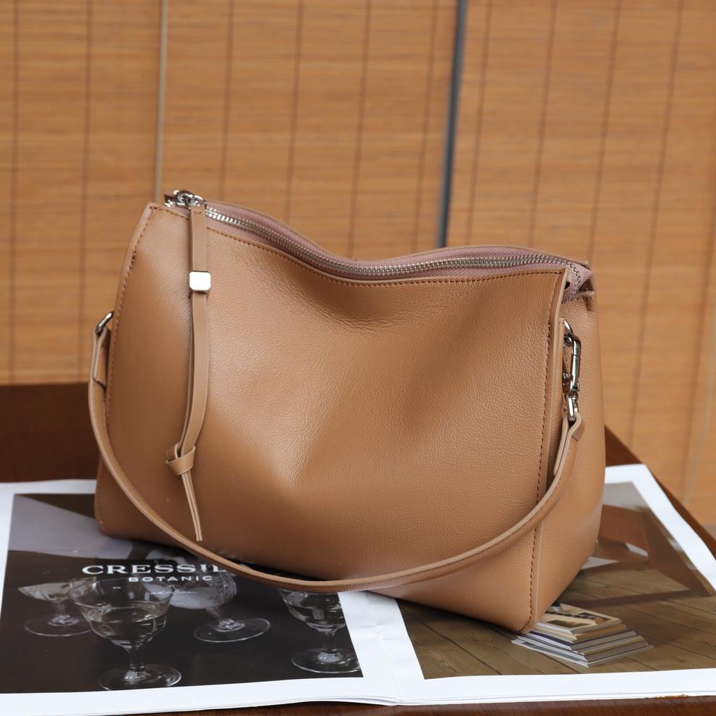 Genuine Leather Women's Bag 2025 New Style Single Shoulder Casual Small Bag Female Simple Top Layer Cowhide Leather Decoration Handbag
