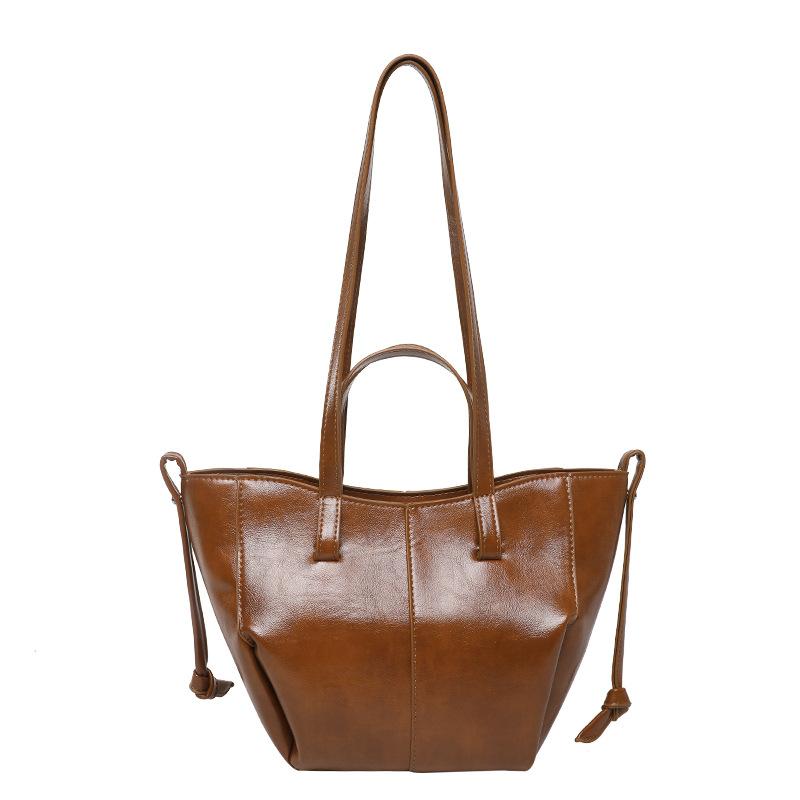 

Large-capacity tote bag, new high-texture, fashionable and simple casual hand-carried shoulder messenger bag. One size коричневый