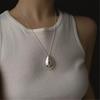 Chic Pendant Necklace with Smooth Waterdrop Charm Personalized Waterdrop Pendant Neck Jewelry Modern Neckchain Adornment