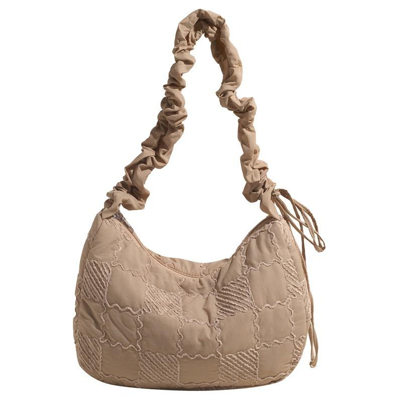 Autumn and winter cotton clothes messenger bag women's light and large-capacity new fashion and leisure versatile commuter tote bag