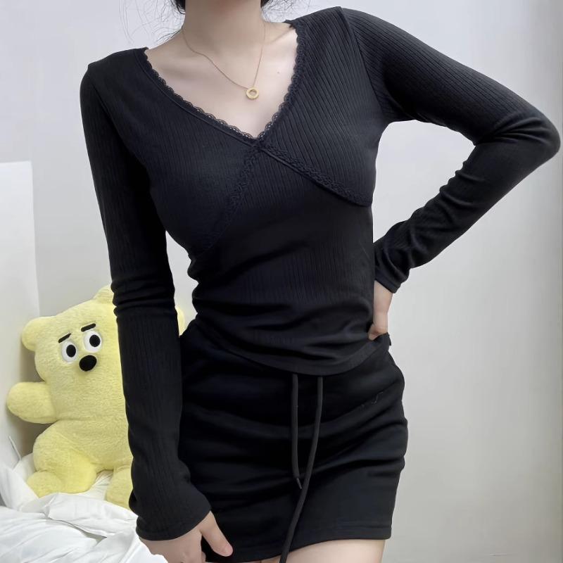 Autumn and Winter V-neck Lace Lace Cashmere Warm Long Sleeve Base Shirt Female Pure Wind Spice Bm Outside To Wear Autumn Clothes Top