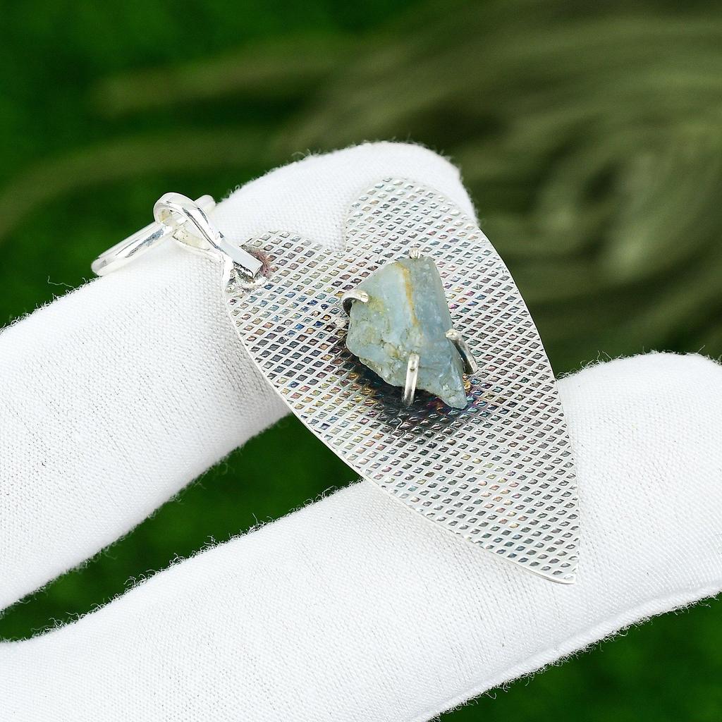 Pentagon Natural Aquamarine Rough 925 Silver Throat Chakra Bezel Pendant Jewelry