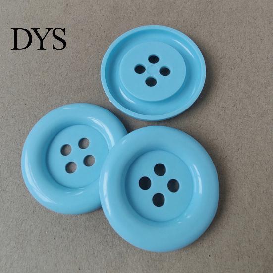Large Plastic Buttons for Crafts 5Pcs Four-Hole Sewing Buttons, Oversized Craft Creative Colorful Crafting Fabric Projects DIY And Clothing Decoration