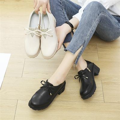 Pantofi din piele cu fundă cu toc gros de damă