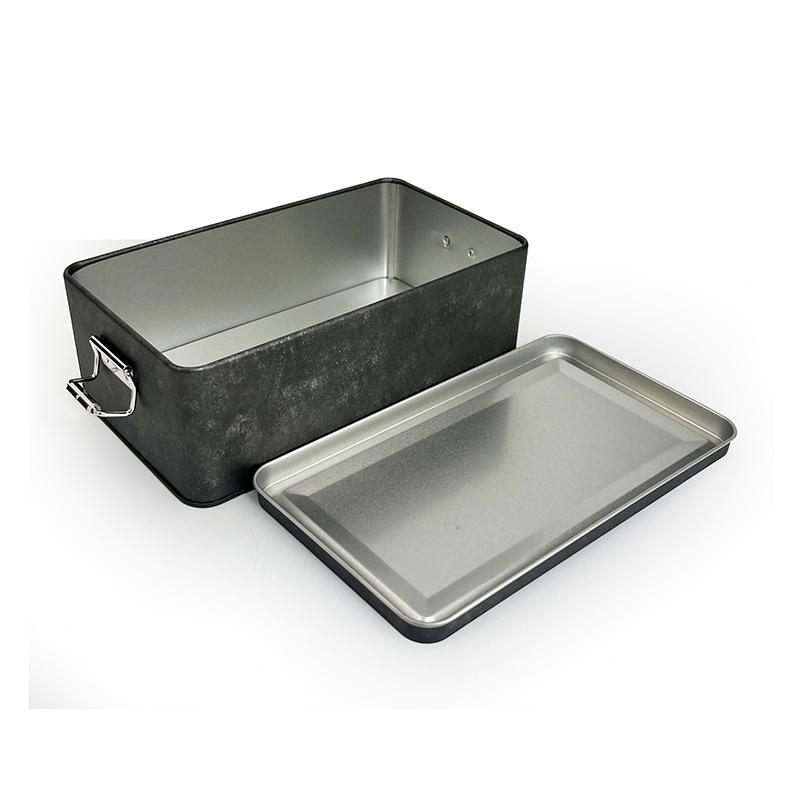Old-Fashioned Rectangular Tinplate Box With Lid High Quality Metal Storage Box Cake Packaging Box Durable With Buckle Candy Box