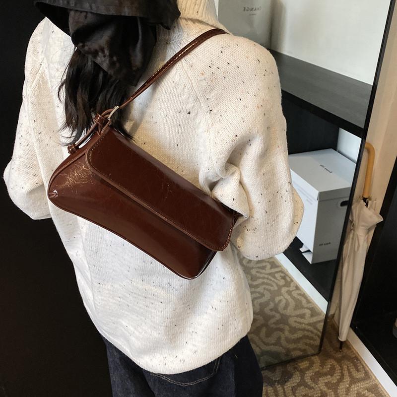 Fashionable Sleek Pu Leather Small Square Bag For Everyday Casual Use