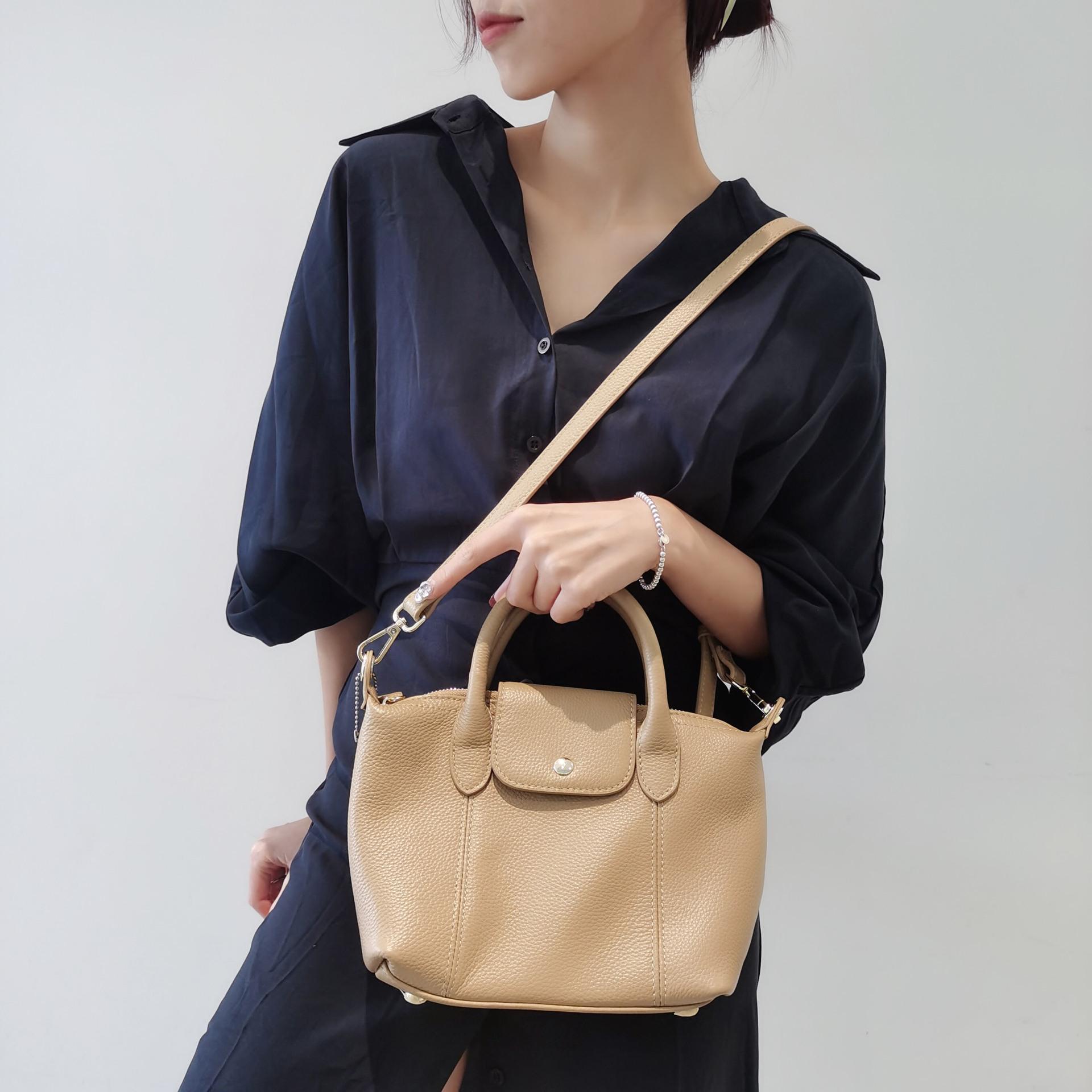 

Женские сумки из натуральной кожи: Высококачественные сумки-тоуты, сумки-тоуты для поездок на работу, сумки-чехлы через плечо и через плечо Boston. 20cm length x 8cm width x 13cm height абрикосовый