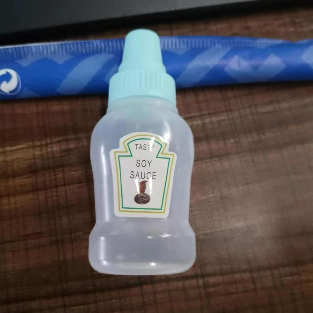 Portable Mini Squeeze Bottle for Tomato Salad Dressing and Honey Dispenser