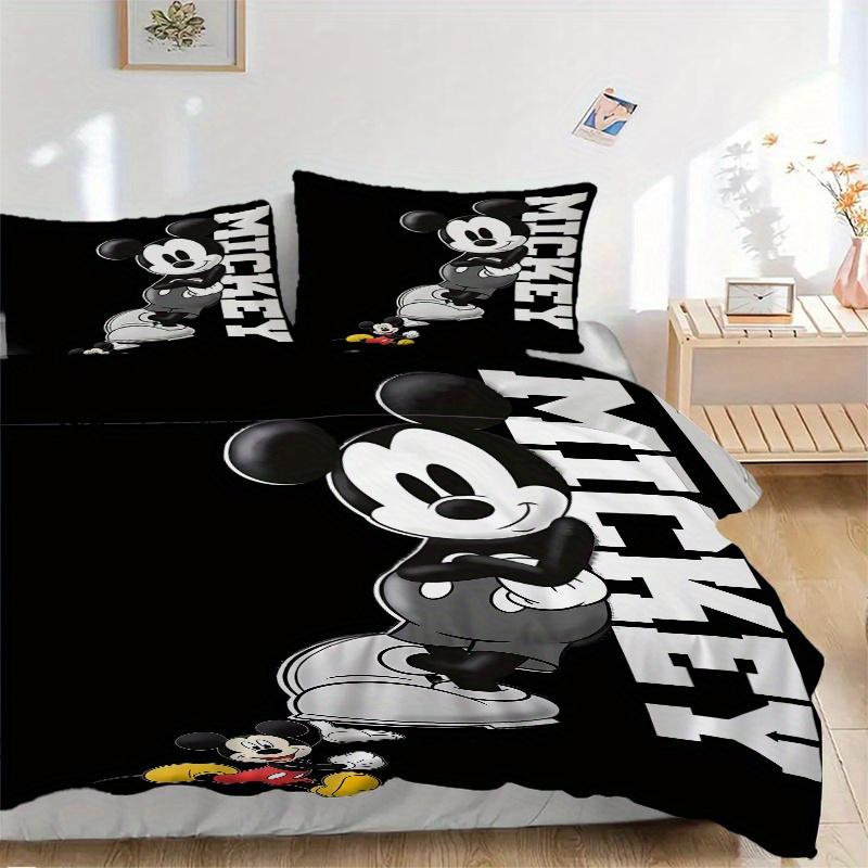 

3pcs Cool Mickey Mouse Printed Quilt Set, Includes 1 Quilt Cover and 2 Pillowcases, Machine Washable, Suitable for All Seasons.W013 135x200cm