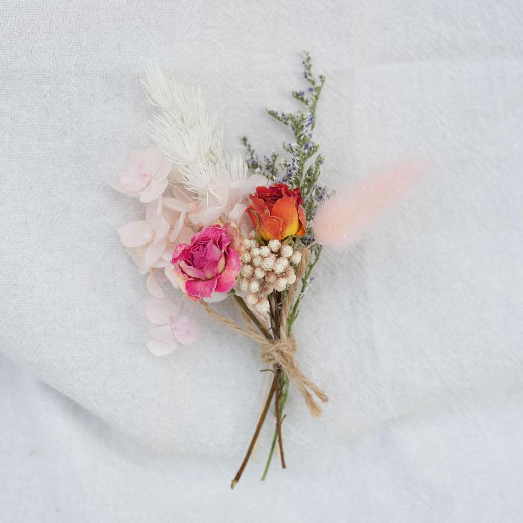 Mini Dried Flower Bouquet for DIY Decoration and Gift Accessories