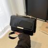 Commuter Shoulder Women's Bag Spring and Summer New Fashion Retro Texture Messenger Bag Simple Small Square Bag