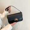Retro fashion simple texture shoulder bag 2025 spring new versatile ins underarm bag temperament small square bag tide