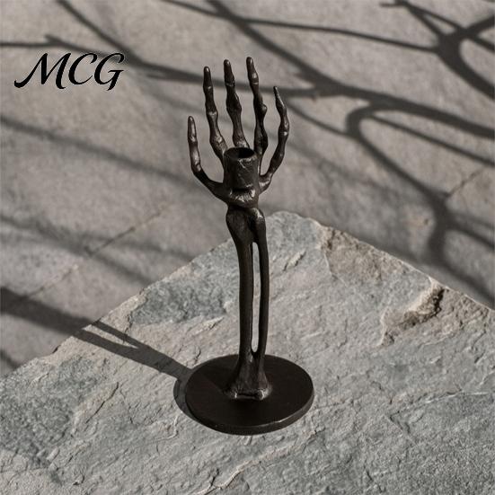Halloween Candle Holder Skeleton Holder, Gothic Resin Hand With Stable Base And Standing Candlestick Holders for Table Mantel Decor Stand