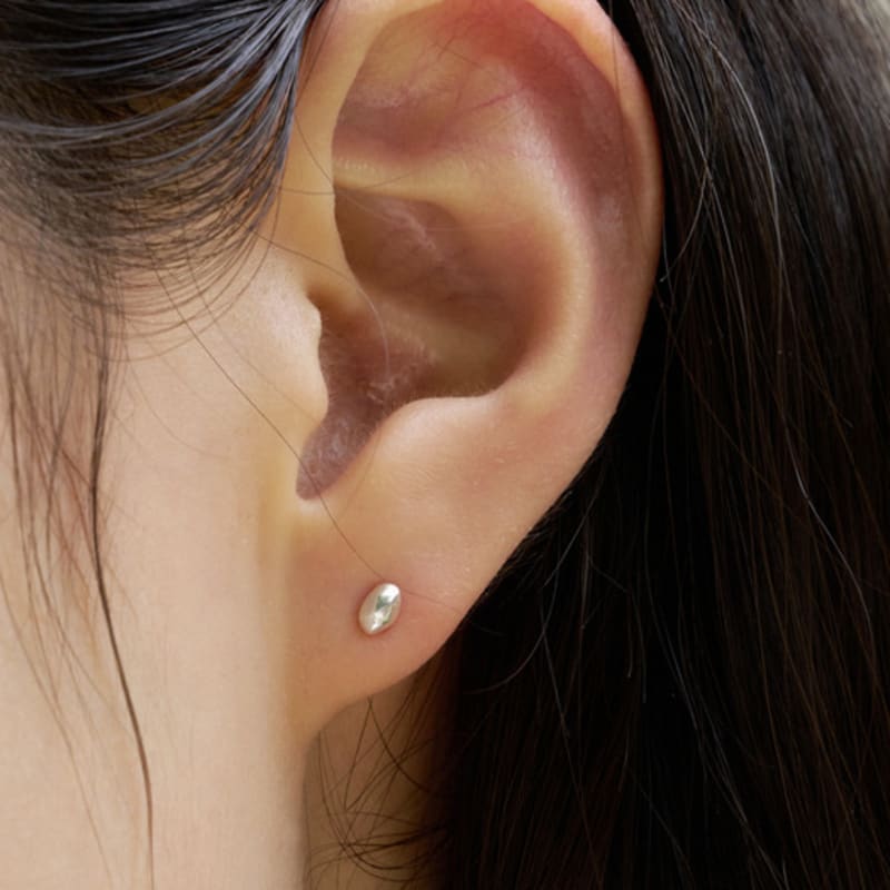 FANTASTIC PLANET silver 925 grain of rice earrings