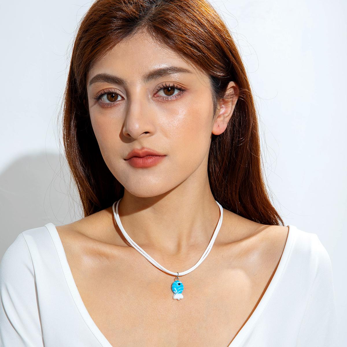 

Летняя мода Креативные керамические серьги-рыбки, Подвеска-рыбка синего цвета, Женские украшения, Простые и повседневные аксессуары