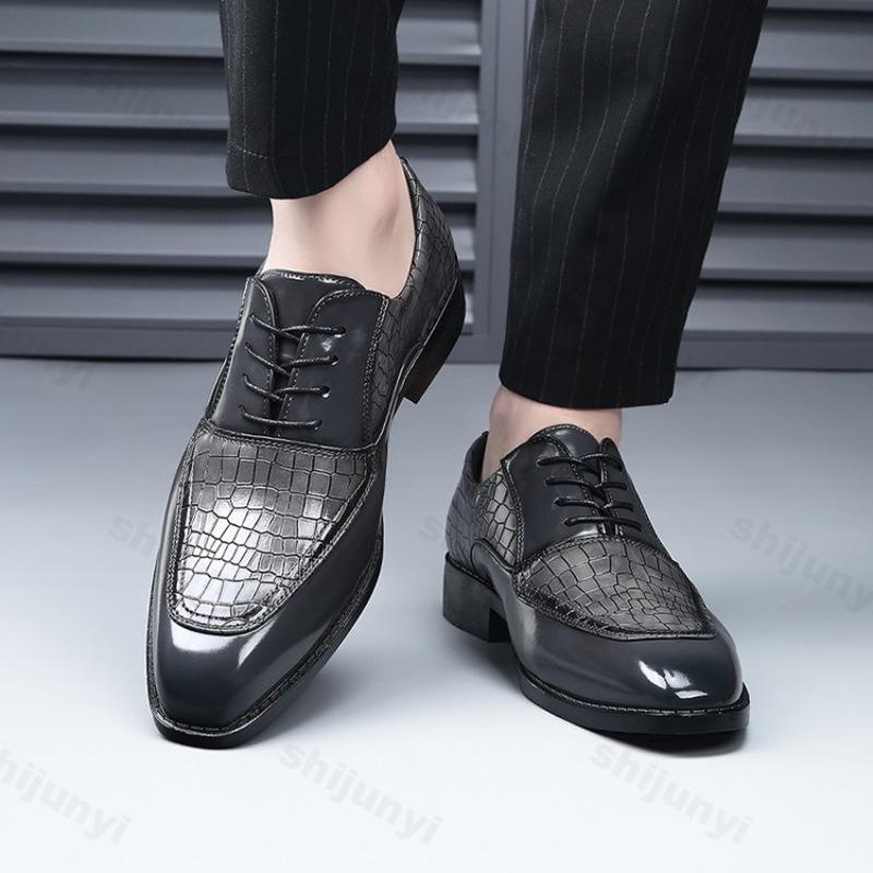 Klassische Herren-Anzugschuhe 2025 Neue Business-Freizeitschuhe Spitz zulaufend Herren Formale Schuhe Herren Büro-Flats Hochzeitsfeier Oxfordschuhe