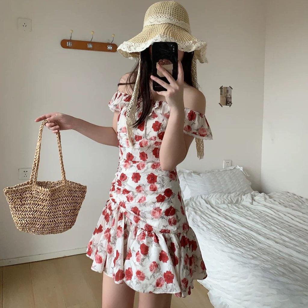 French vacation style red vacation style white retro floral dress waist thin beautiful small flying sleeve short skirt