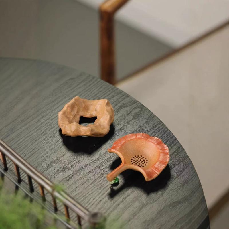 Yixing Zisha Apricot Design Tea Strainer Handmade Ceramic Filter for Gongfu Tea Ceremony Traditional Chinese Accessories
