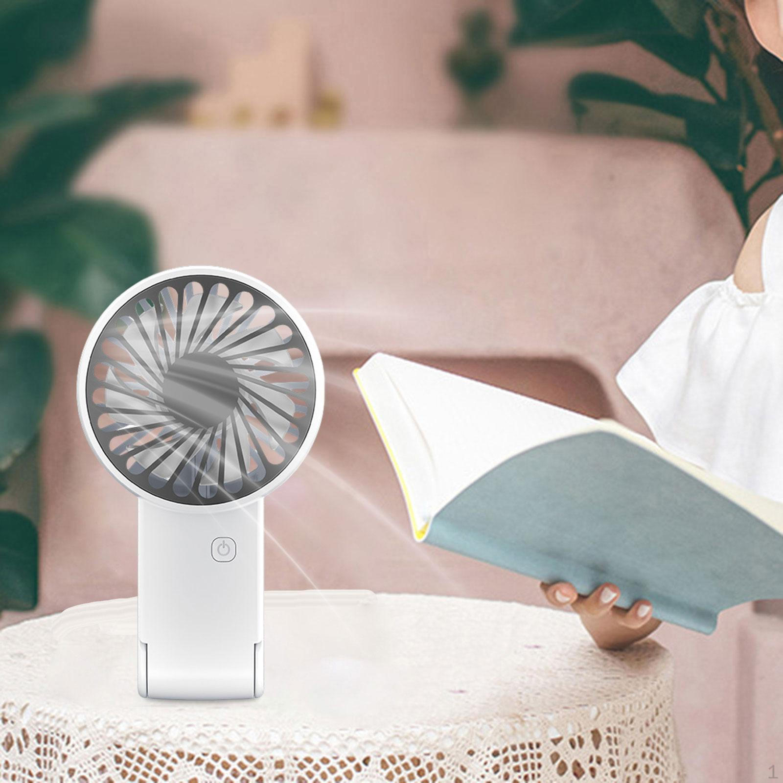 

Compact Rechargeable Fan for Personal Use Ideal Sports And Travel зелений