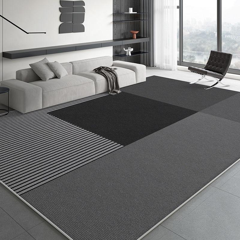 Fashion Minimalist Flannel Area Rug Plush Non-Slip Living Room Carpet Black and Grey Color Floor Mat for Cozy Bedroom Home Decor