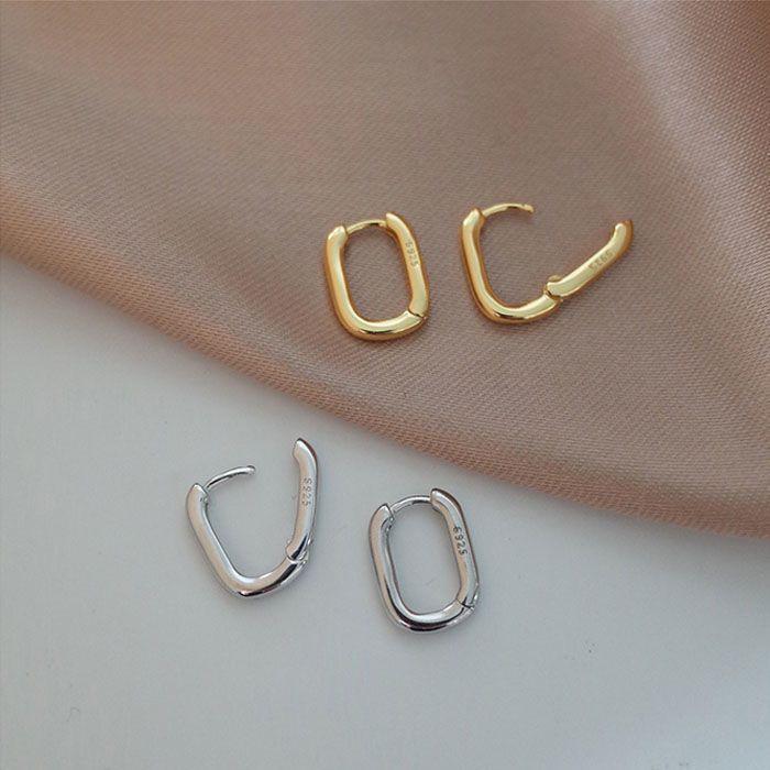 

Retro Hong Kong Style Oval Ear Cuffs - Celebrity & Niche European Fashion Plain Oval Ear Cuffs (Platinum)